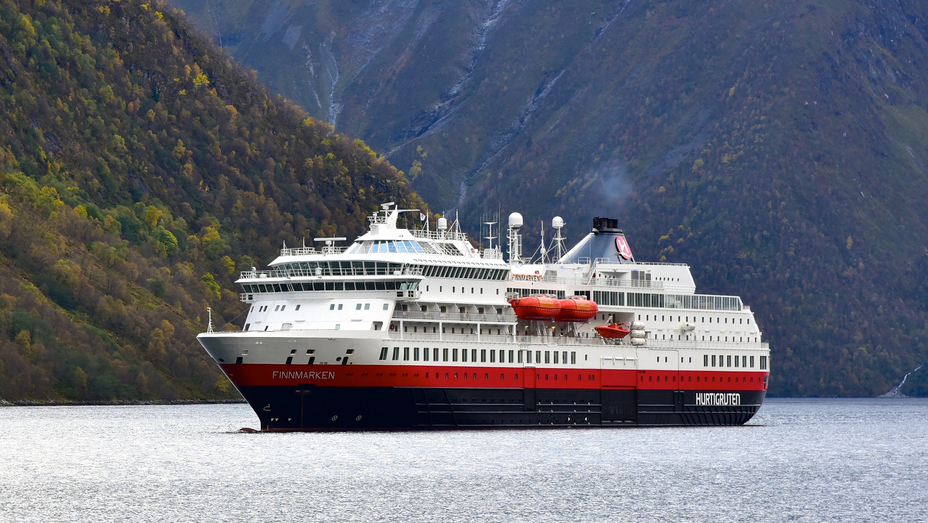 MS Finnmarken MS Finnmarken