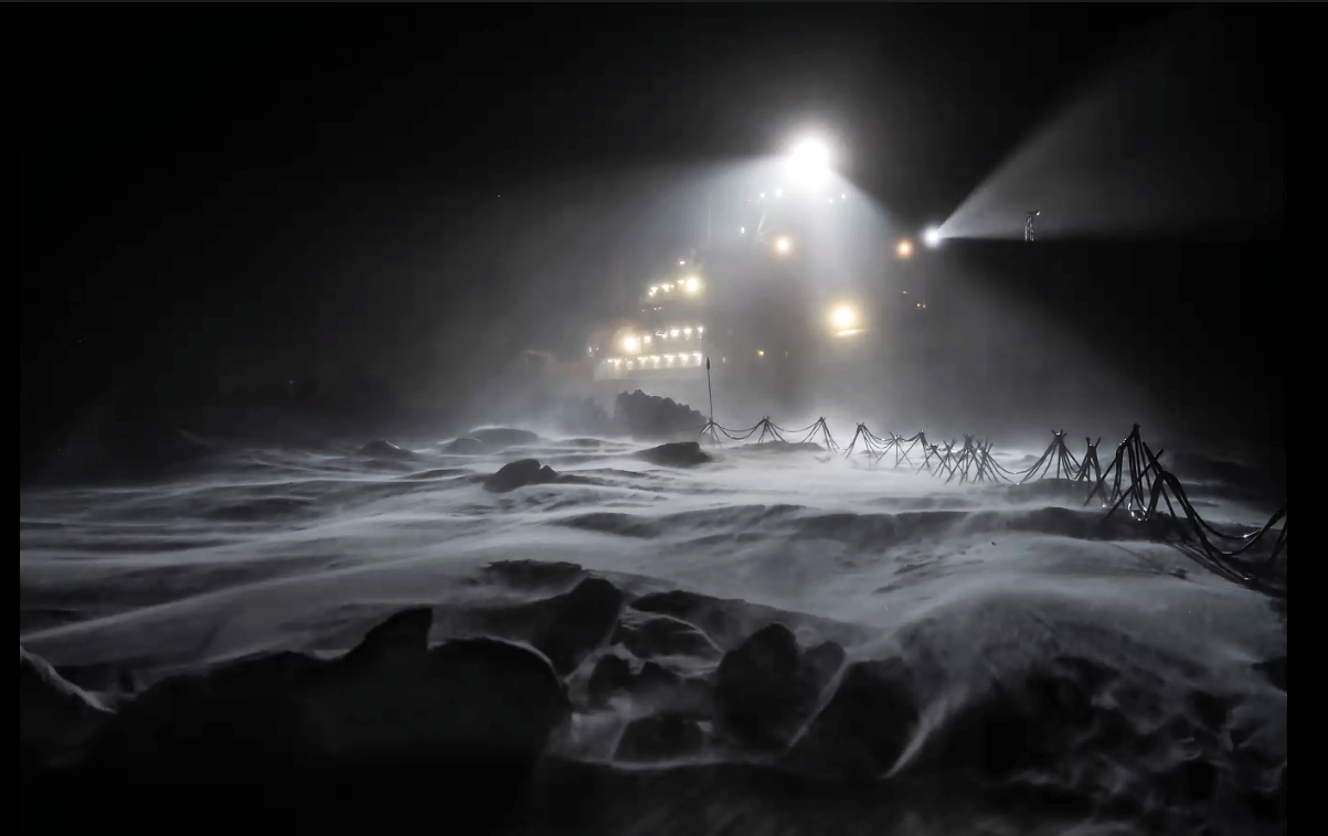 Mosaic expedition. Polarstern trapped in ice. Mosaic expedition. Polarstern trapped in ice.