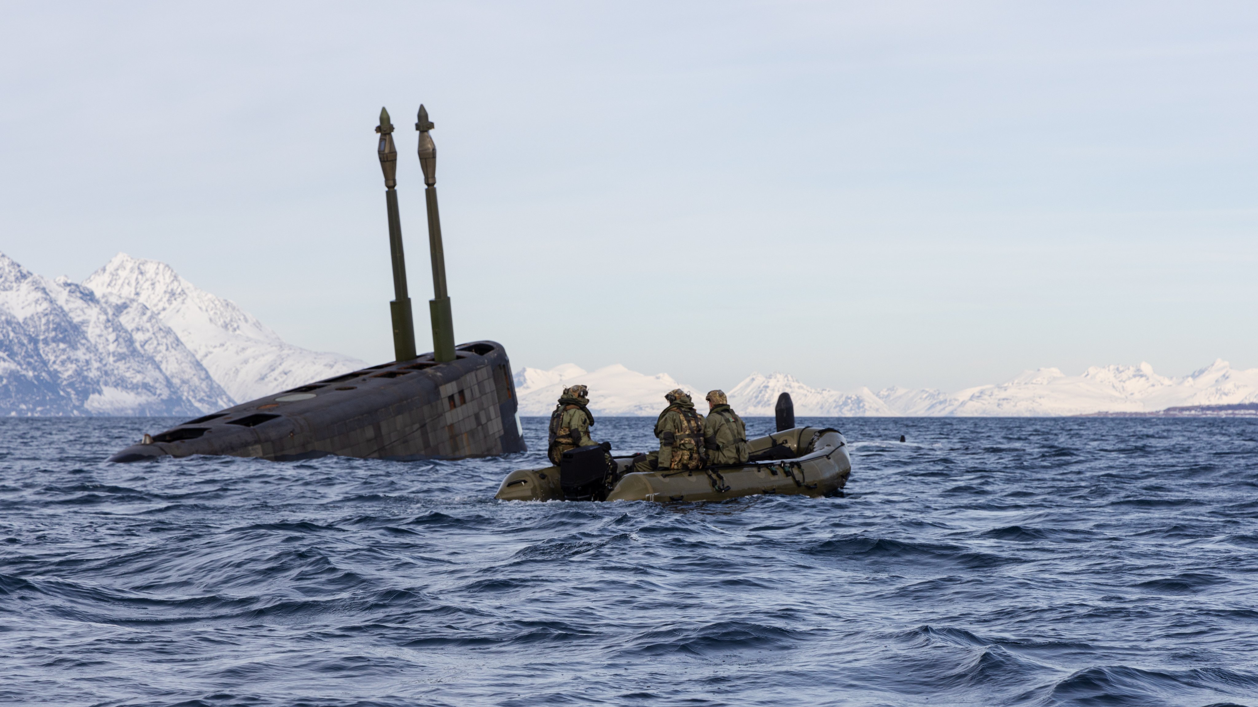 HMS Ambush og fem andre britiske marinefartøy trente under Cold Response 2022 på å operere i kalde arktiske farvann i Nord-Norge, ifølge det britiske forsvarsdepartementet. (Foto: Royal Navy) HMS Ambush og fem andre britiske marinefartøy trente under Cold Response 2022 på å operere i kalde arktiske farvann i Nord-Norge, ifølge det britiske forsvarsdepartementet. (Foto: Royal Navy)
