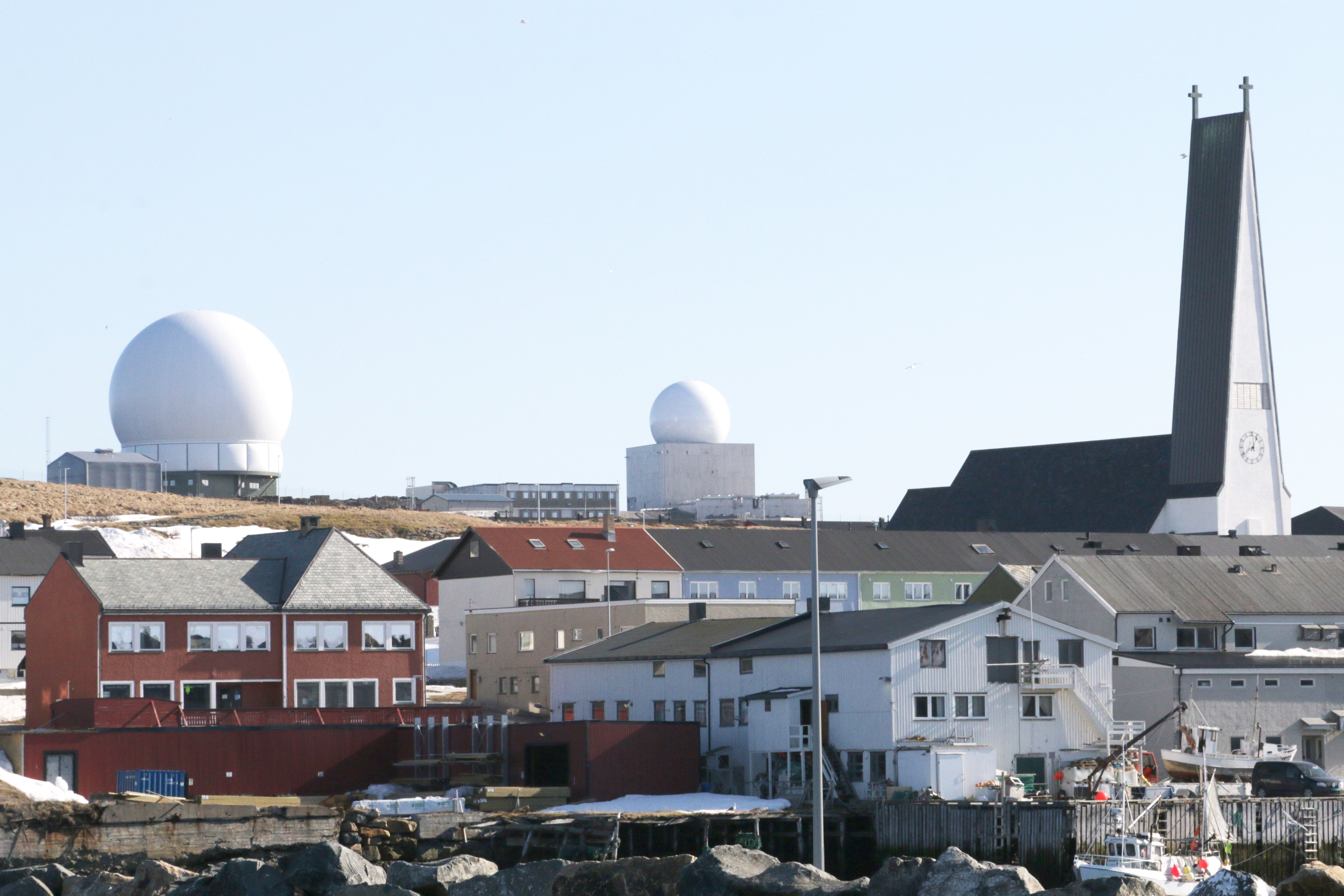 I Nato er Norges rolle først og fremst å være en lyttepost mot den russiske atomflåten, som her i Vardø. (Foto: Arne O. Holm) Vardø radar