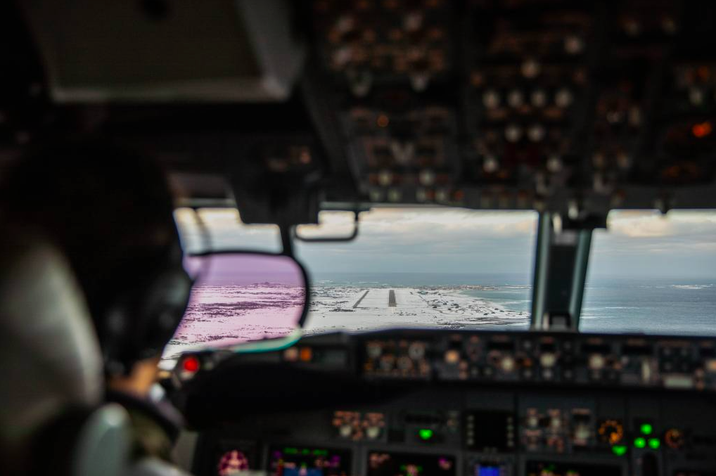 Et militært fly på vei inn for landing på Andøya flystasjon. (Foto: Onar Digernes Aase/Forsvaret)
