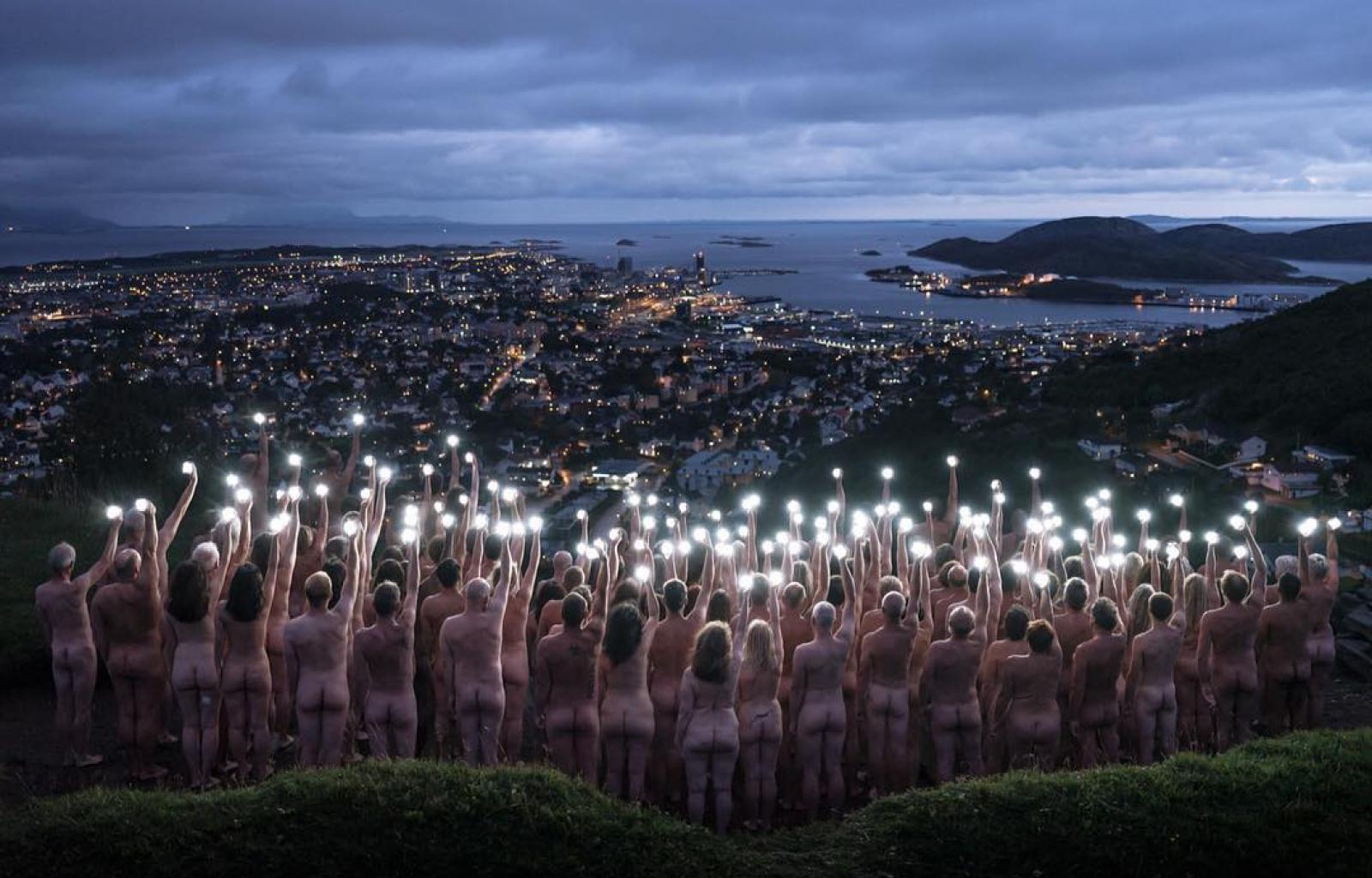 Bought Print of Controversial Picture, Brings Bodø Bodyscape Home