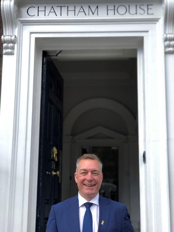 Forsvarsminister Frank Bakke-Jensen snakket til deltakere på en sikkerhetskonferanse i regi av Chatham House i London. Foto: Birgitte Frisch, FD Forsvarsminister Frank Bakke-Jensen snakket til deltakere på en sikkerhetskonferanse i regi av Chatham House i London. Foto: Birgitte Frisch, FD
