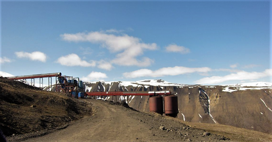 Gruve 7 på Svalbard er den eneste norske kullgruven som fortsatt er i drift. Gruve 7 på Svalbard er den eneste norske kullgruven som fortsatt er i drift.