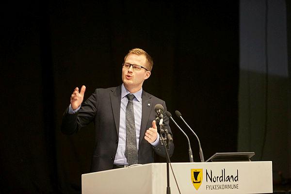 Kim André Haugan Schei er nestleder i fylkestingsgruppa Senterpartiet i Nordland fylkeskommune. (Foto: Thor-Wiggo Skille/NFK) Kim André Haugan Schei er nestleder i fylkestingsgruppa Senterpartiet i Nordland fylkeskommune. (Foto: Thor-Wiggo Skille/NFK)