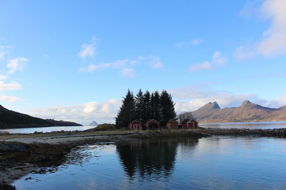 Vassdalsvik i Meløy kommune. Bolga i bakgrunnen. (Trine Jonassen/High North News)