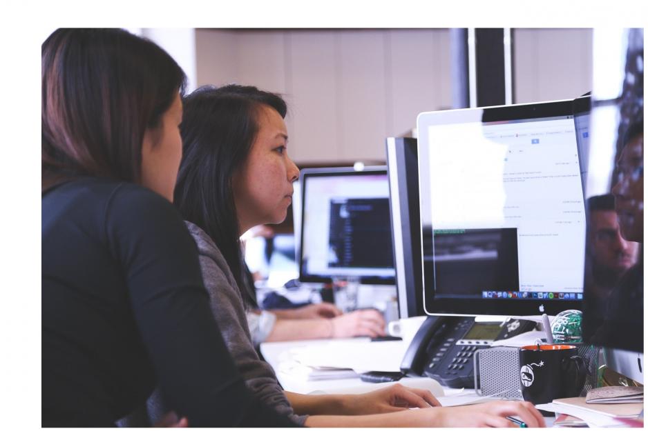 Jobb teknologi kvinner. (Foto: Adobe Stock) Jobb teknologi kvinner. (Foto: Adobe Stock)