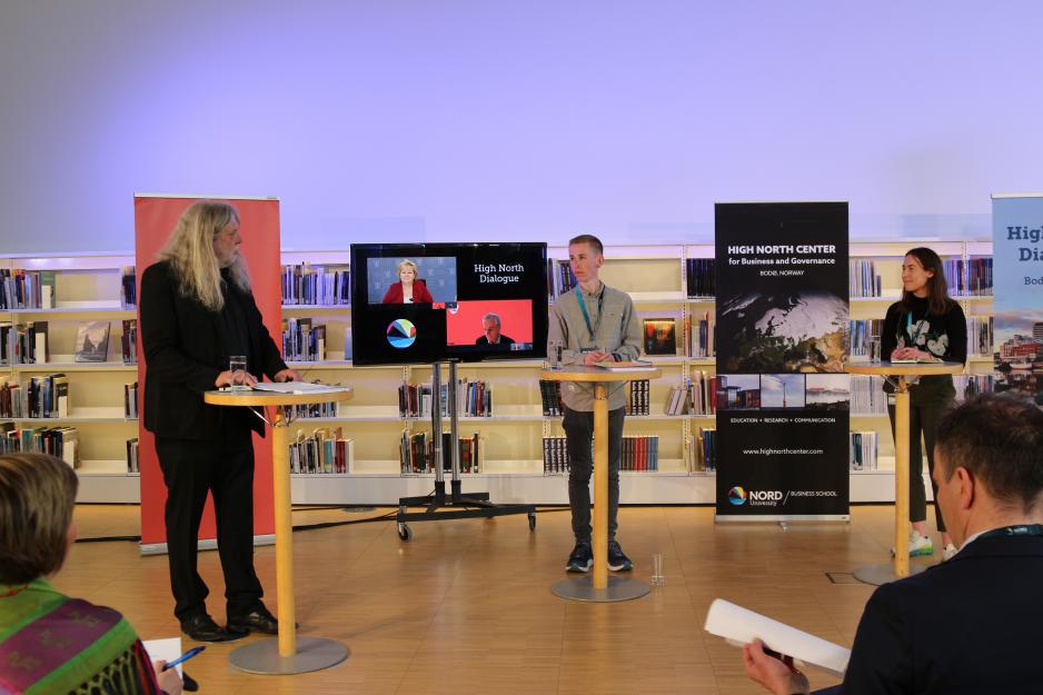Arne O Holm i debatt med Jonas Gahr Støre og Erna Solberg. Foto Trine Jonassen.