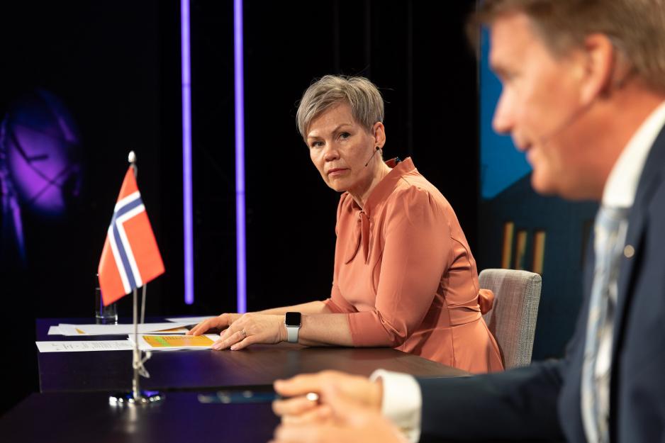 Åsunn Lyngedal (A) og Kårstein Eidem Løvaas (H) under Den europeiske interparlamentariske romkonferansen Åsunn Lyngedal (A) og Kårstein Eidem Løvaas (H) under Den europeiske interparlamentariske romkonferansen