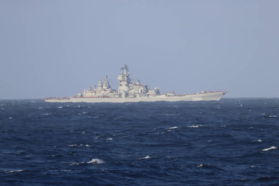Den russiske Nordflåtens krysser «Peter den store» har operert i Norskehavet den siste tiden. (Foto: Forsvaret). Den russiske Nordflåtens krysser «Peter den store» har operert i Norskehavet den siste tiden. (Foto: Forsvaret).
