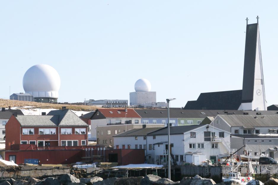 I Nato er Norges rolle først og fremst å være en lyttepost mot den russiske atomflåten, som her i Vardø. (Foto: Arne O. Holm) Vardø radar