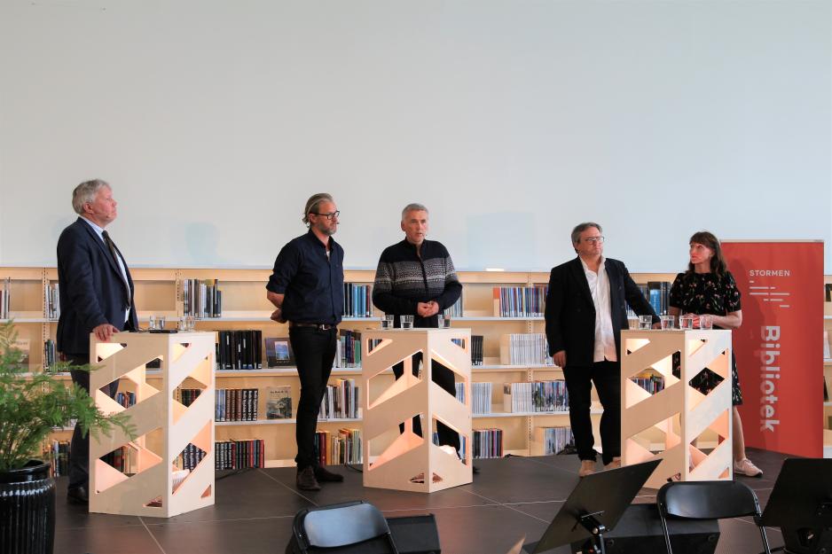 Debatt ytringsfrihet Russland. Skjalg Fjellheim, Lars West Johnsen, Thomas Nilsen, Stein Sneve og Anki Gerhardsen.