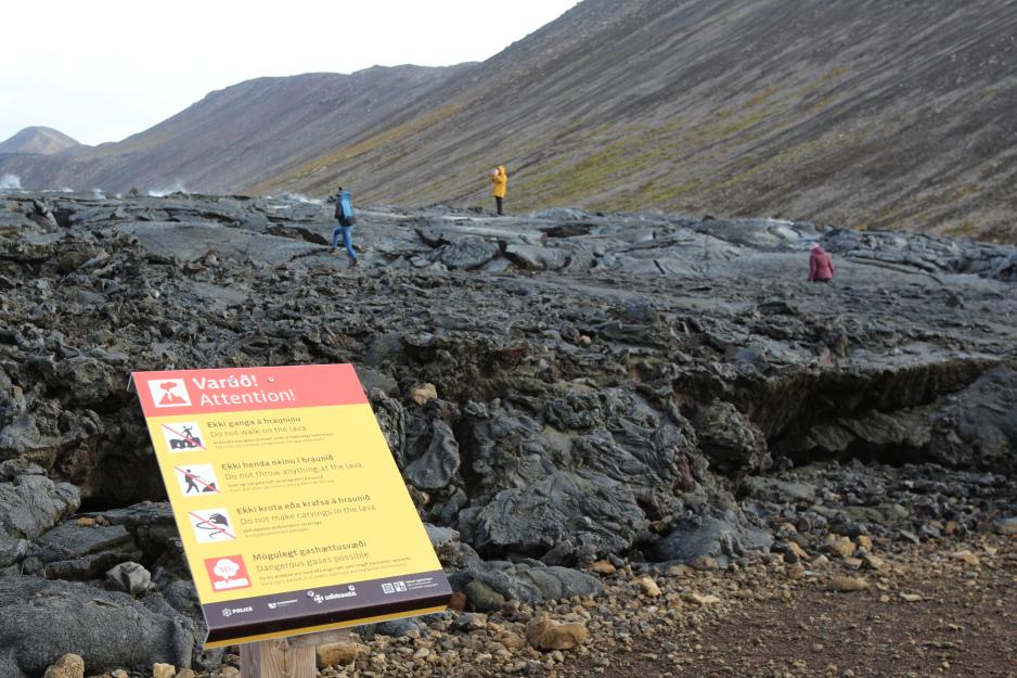 Advarsel usikker lava, Island.