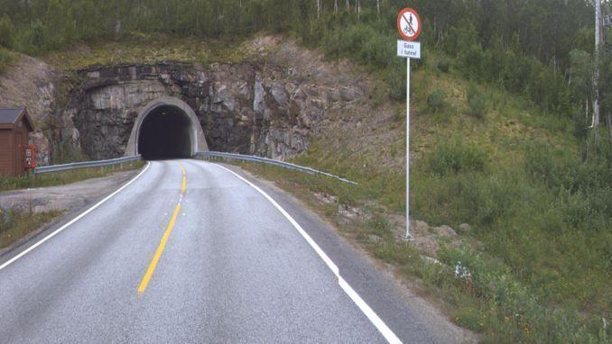 I statsbudsjettet 2023 ble det klart at oppgradering av E6 i Sørfold utsettes igjen. (Foto: Statens vegvesen) Sørfoldtunnelene