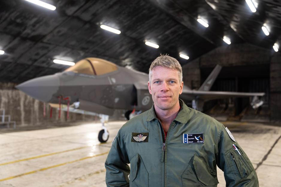 – Vi viser at Norge ønsker og kan bidra til å beskytte Nato i nord, sier styrkesjef oberstløytnant Trond Haugen i Forsvaret. Han befinner seg på Natos base på Island sammen med i underkant av 100 ansatte i Forsvaret. (Foto: Forsvaret) Oberstløytnant Trond Haugen
