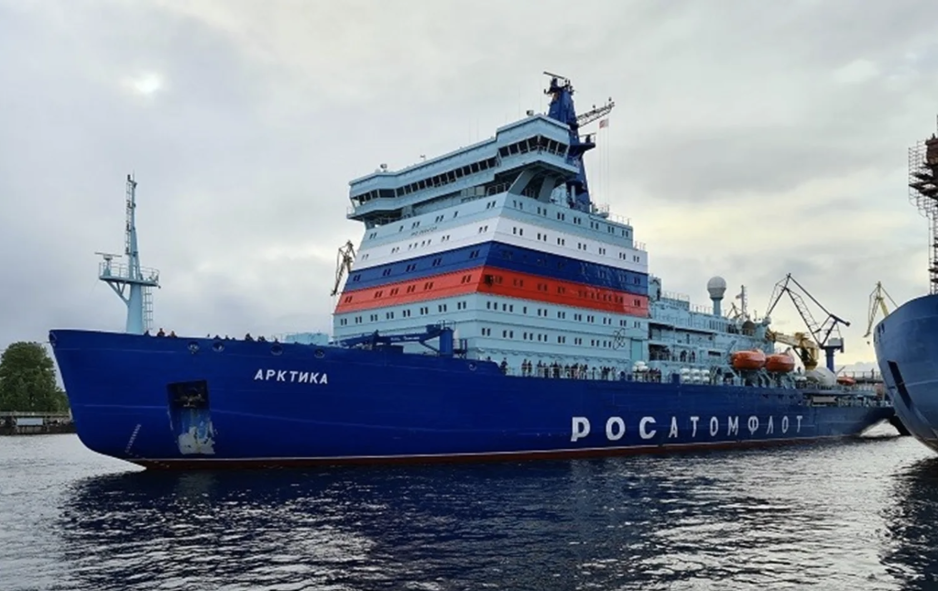 Nuclear icebreaker Arktika leaving port. (Source: Rosatomflot) Arktika