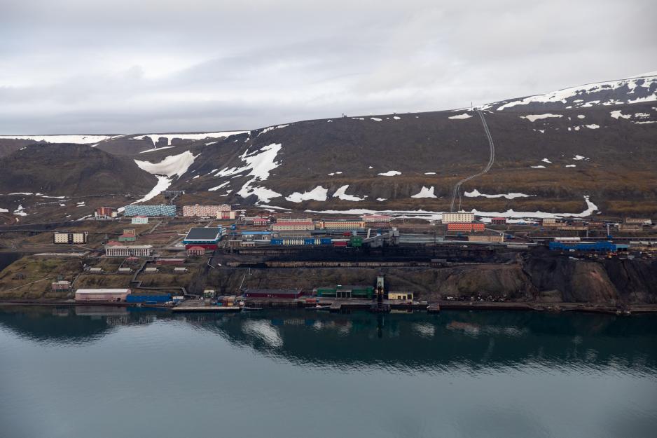 Den russiske bosetningen Barentsburg ved Grønfjorden på Svalbard. (Foto: Snorre Tønset/KLD)