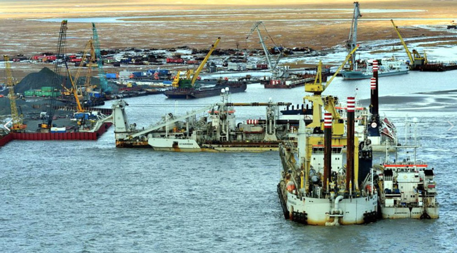 Summer dredging operation in the Gulf of Ob. (Source: Rosmorport) Dredging in Ob Bay