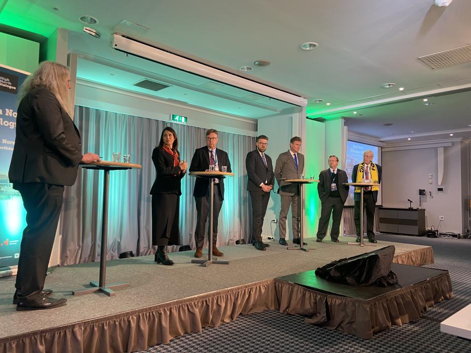The Ambassadors' Panel at the High North Dialogue was moderated by Editor-in-Chief of High North News, Arne O. Holm. (Photo: Hilde Bye). Ambassadors' Panel