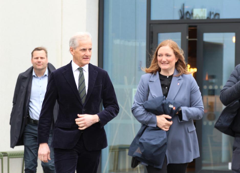 Jonas Gahr Støre og Ida M. Pinnerød.