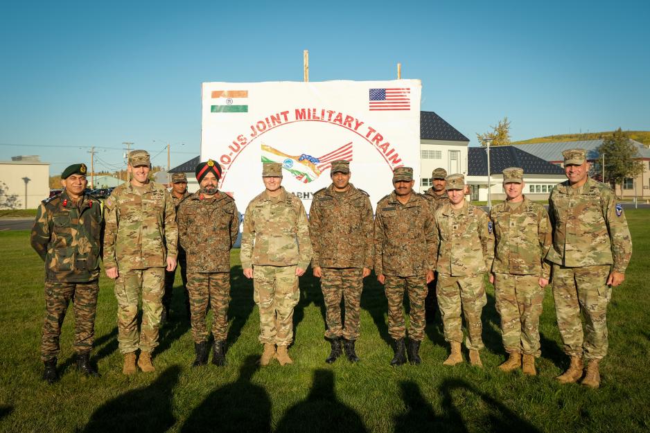 Officers and Non-Commissioned Officers of the Embassy of India, U.S. Army 1st Infantry Brigade Combat Team, 11th Airborne Division, and Indian Army 116th Infantry Brigade, 14th Infantry Division, during the opening ceremony of Yudh Abhyas 23 at Fort Wainwright, Alaska, Sept. 25, 2023. (U.S. Army photo by Sgt. Keon Horton). Indian og US army