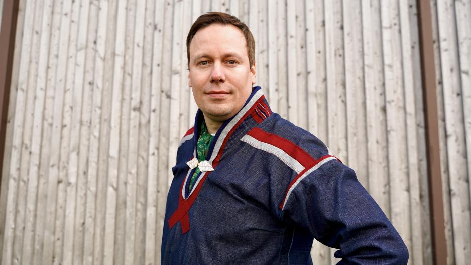 – Vi samer er ett folk, og det er alvorlig at en del av vårt folk er isolert, sier Eirik Larsen om samer på russisk side. Han er representant fra norsk side av Sápmi i Barentssamarbeidets arbeidsgruppe for urfolk, og sametingsrepresentant for Norske samers riksforbund. (Foto: NSR/Piera Heaika Muotka)