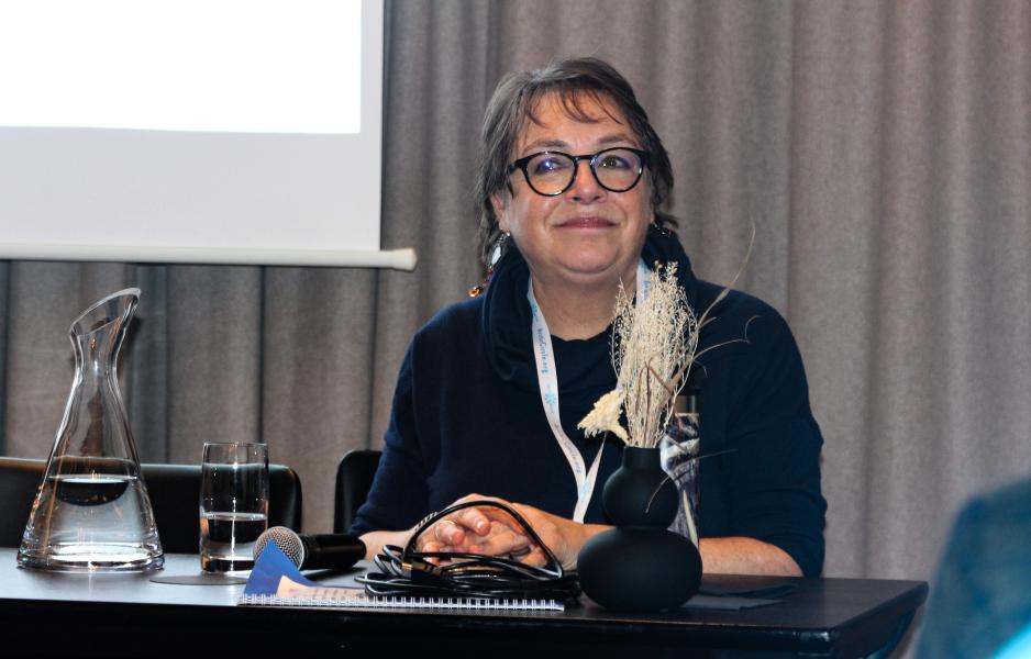 Diane Hirshberg er direktør og professor i utdanningspolitikk ved Instituttet for sosial og økonomisk forskning ved Universitetet i Anchorage, Alaska Diane Hirshberg