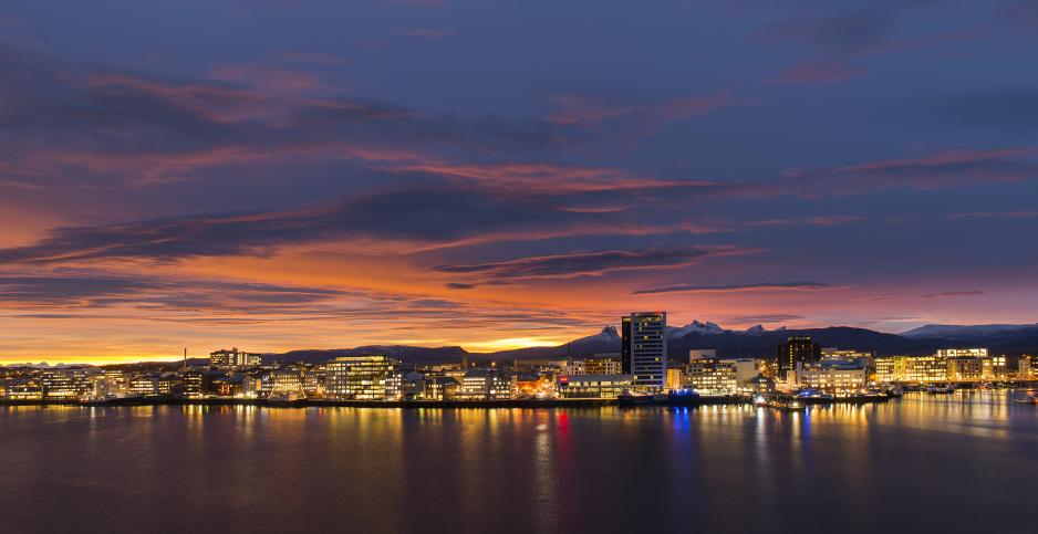 Bodø skyline. (Foto: Ernst Furuhatt) Bodø