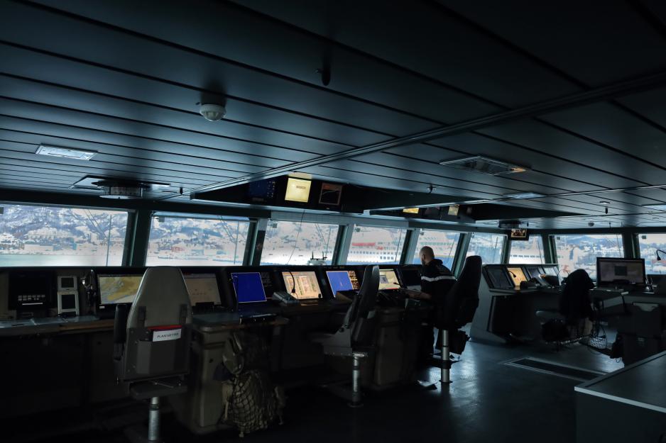 Kommandobroa på FS Bretagne, som er en av åtte franske FREMM-fregatter av Aquitaine-klassen. (Foto: Astri Edvardsen)