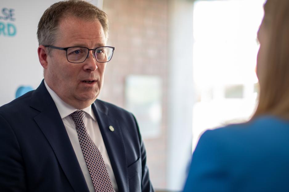 Forsvarsminister Bjørn Arild Gram