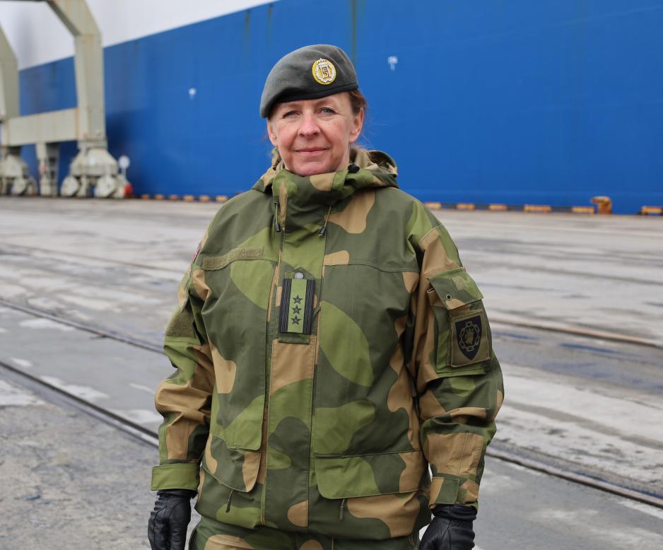 Oberst May Britt Valen-Odlo, sjef for Trenregimentet i Hæren