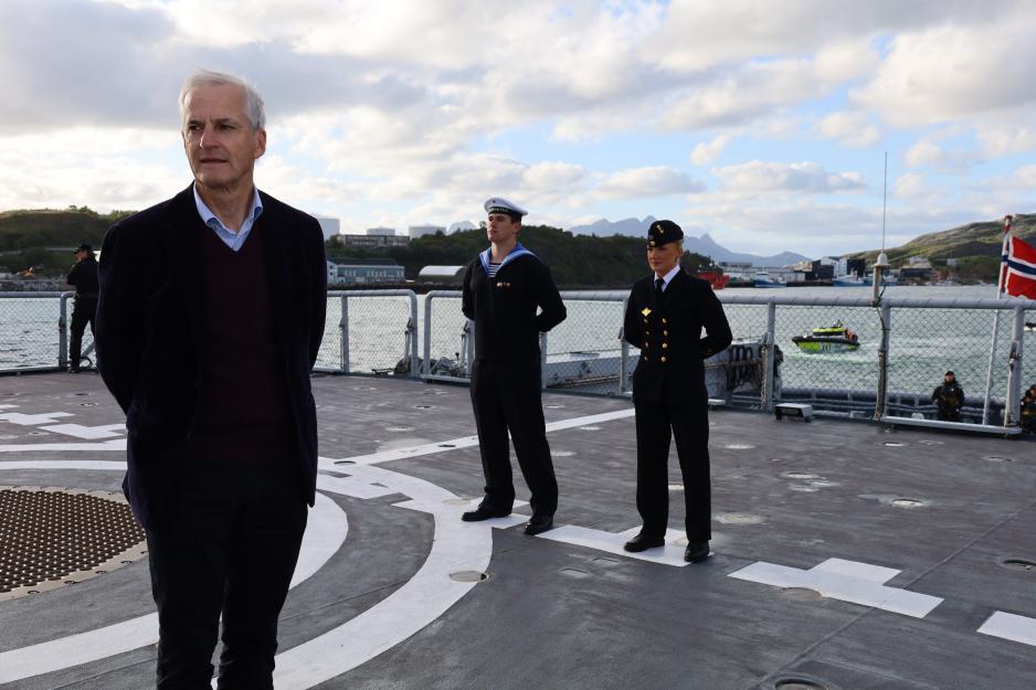 Fra statsledernes besøk om bord KV Svalbard