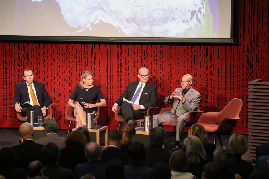 Espen Barth Eide, Anu Fredrikson, Pasi Rajala, Mike Sfraga. Panel Arctic Security Conference.