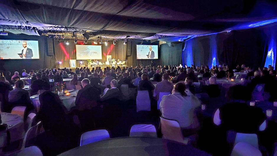 En fullsatt sal under Skreikonferansen 2025 på Myre. (Foto: Arne O. Holm) Skreikonferansen 2025