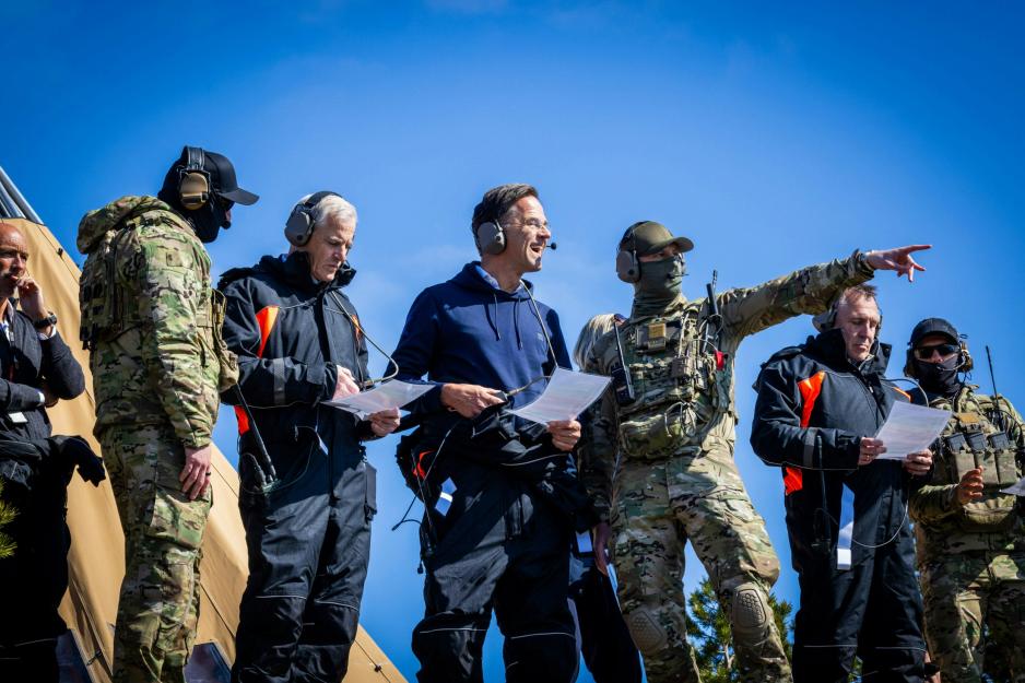 BILDEGALLERI: – Jeg er imponert over det norske forsvaret, sier Natos generalsekretær Mark Rutte etter å ha tatt del i øvingsaktiviteten. (Foto: Nato) > BILDEGALLERI: – Jeg er imponert over det norske forsvaret, sier Natos generalsekretær Mark Rutte etter å ha tatt del i øvingsaktiviteten. (Foto: Nato) >