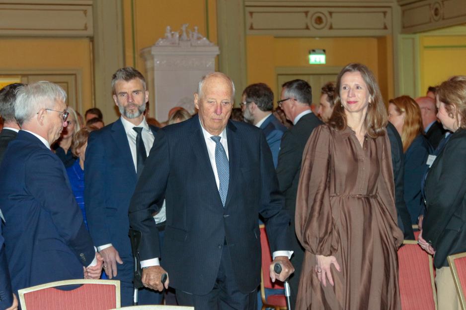 Kong Harald og Astri Aas Hansen