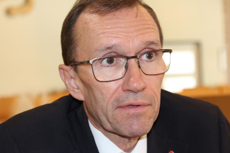 Utenriksminister Espen Barth Eide (Ap) Utenriksminister Espen Barth Eide (Ap)