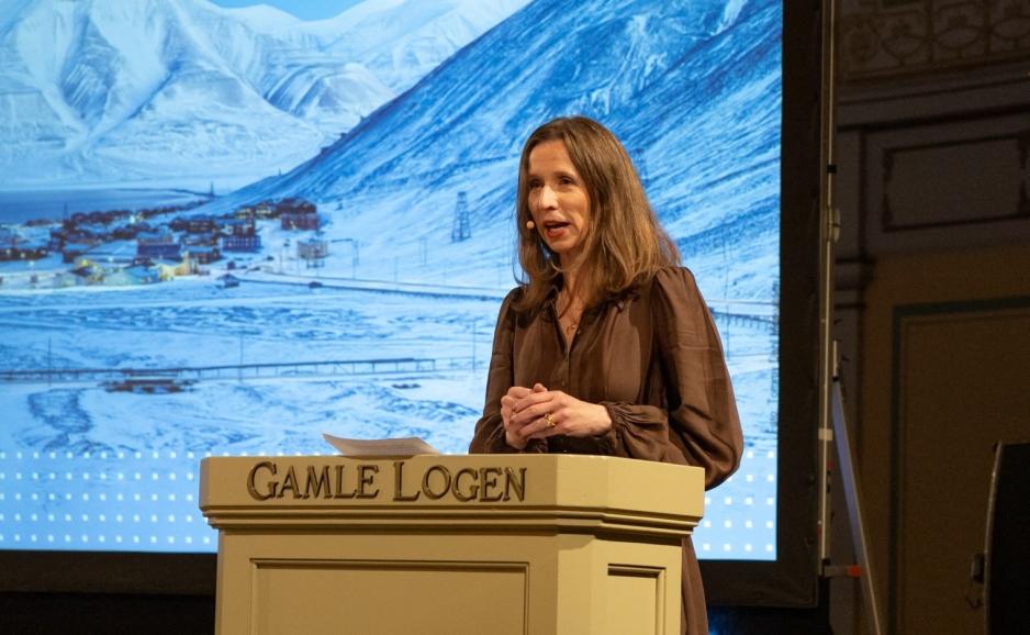 Økt tilstedeværelse fra statlige myndigheter i Øst-Finnmark vil bidra til å bygge kompetanse og samarbeid om bosetting, aktivitet, beredskap og sikkerhet i regionen, sier justis- og beredskapsminister Astri Aas-Hansen. (Foto: Magnus Buer/Justis- og beredskapsdepartementet) Økt tilstedeværelse fra statlige myndigheter i Øst-Finnmark vil bidra til å bygge kompetanse og samarbeid om bosetting, aktivitet, beredskap og sikkerhet i regionen, sier justis- og beredskapsminister Astri Aas-Hansen. (Foto: Magnus Buer/Justis- og beredskapsdepartementet)