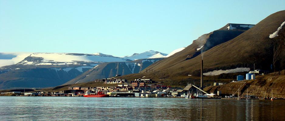 Longyearbyen, Svalbard. (Foto: Mateusz War/Wikimedia Commons) Longyearbyen, Svalbard. (Foto: Mateusz War/Wikimedia Commons)