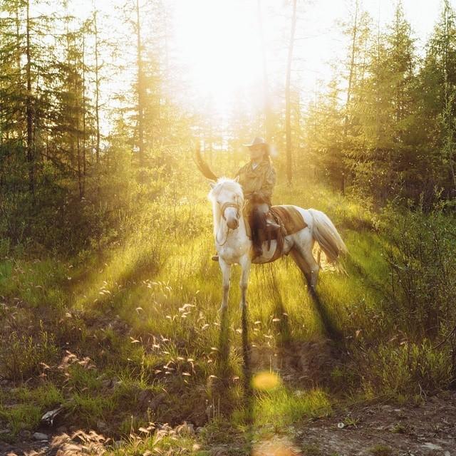 Mikael Barynin has documented the fading way of life for horse breeders in Yakutia. (Credit: 24 Snow)