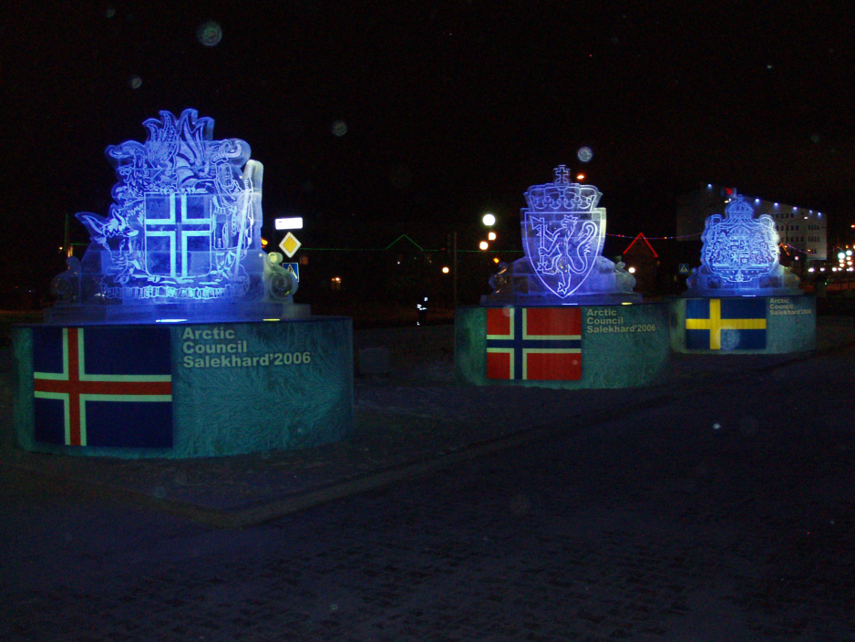 Island, Norge og Sverige er alle med i Arktisk råd, men bare Norge er en av "kyststatene". (Foto: Nicolay Bock/norden.org) Arktisk råd isskulpturer island