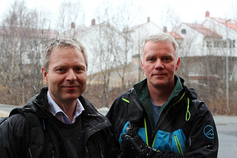 Kjell Toften (t.v.) og Kolbjørn Blix Dahle fra Andøya Rocket Range gleder seg til å vise fram nyvinningen for publikum. Foto: Linda Storholm