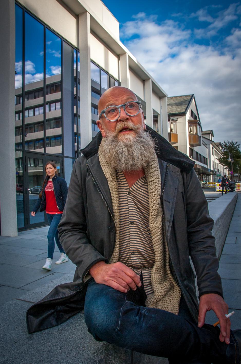 Det er 14 år siden jeg for første gang besøkte industrien i nord. Den gangen handlet det om smelteverket i Mo i Rana. Om de enorme støv- og kvikksølvutslippene, forteller Olav Brastad, seniorrådgiver i Bellona.
