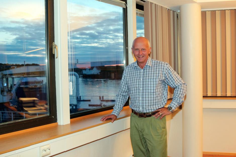 Konsernsjef Brynjar Forbergskog har fra kontoret i Brønnøysund ledet Torghatten ASA gjennom en rivende utvikling. Foto: Linda Storholm