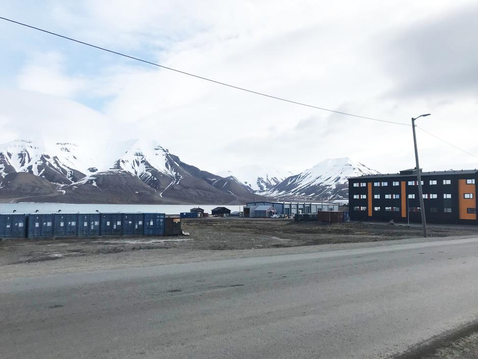 Nå arbeides det for at disse lokalene eid av Studentsamskipnaden skal kunne bygges ut og bli lokaler for Svalbard Folkehøgskole. (Foto: LPO Arkitekter)