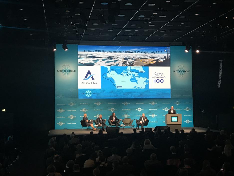 Bare bla bla -eller? Har konferanser som Arctic Circle Assembly noen betydning, det er blant spørsmålene Beate Steinveg stiller seg i sitt arbeid. (Foto: Linda Storholm)