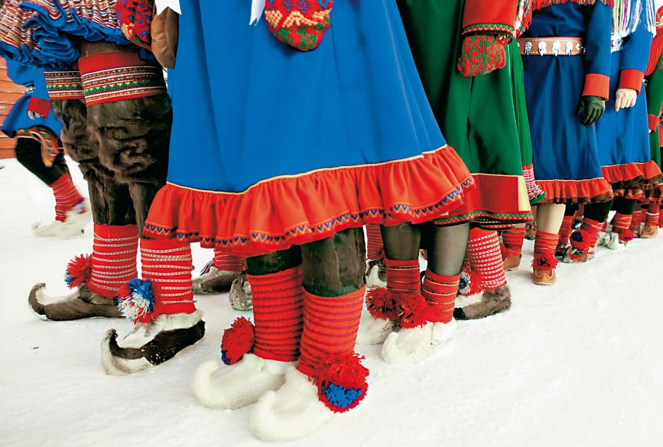 According to psychologist and researcher Anne Silviken, Sami boys – like other men – have a higher threshold for seeking help. To a higher extent than women, they are controlled by the norm that one should get by on one’s own. (Illustration: Karin Beate Nøsterud/Wikimedia Commons)