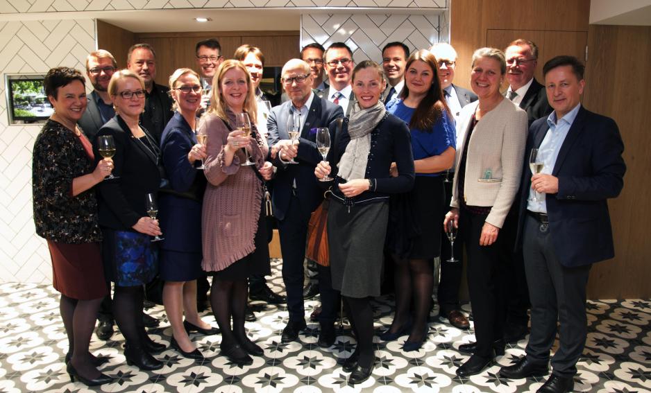 En stor delegasjon fra Nord-Norge, Nord-Sverige og Nord-Finland er samleti Paris for å møte OECD mandag og tirsdag. (Foto: Geir Johnsen/Nordland fylkeskommune)