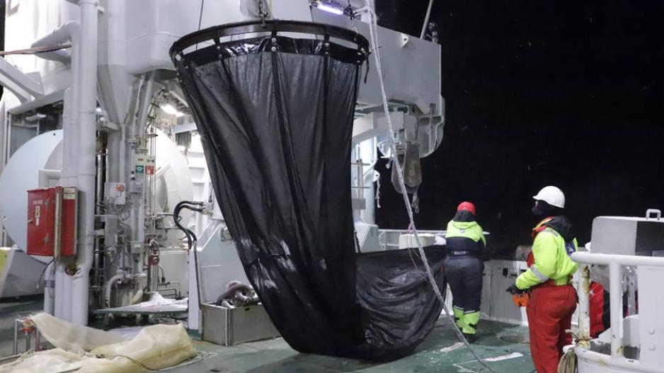 Dyrene i forrige bilde fanges med et nett som ligner på dette. Det finnes flere typer, avhengig av hvilke dyr man ønsker å fange. zooplankton nett GoNorth