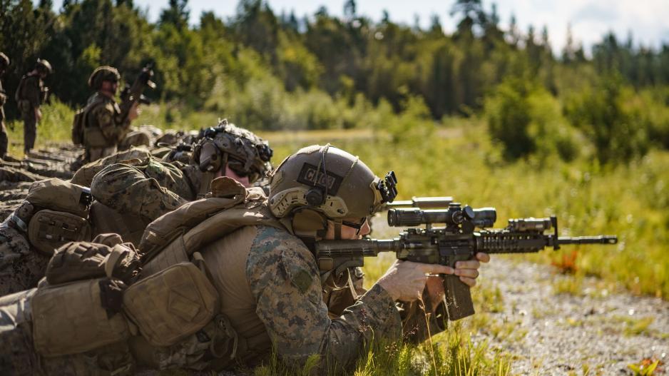 Amerikansk-italiensk skarpskytingstrening på Setermoen